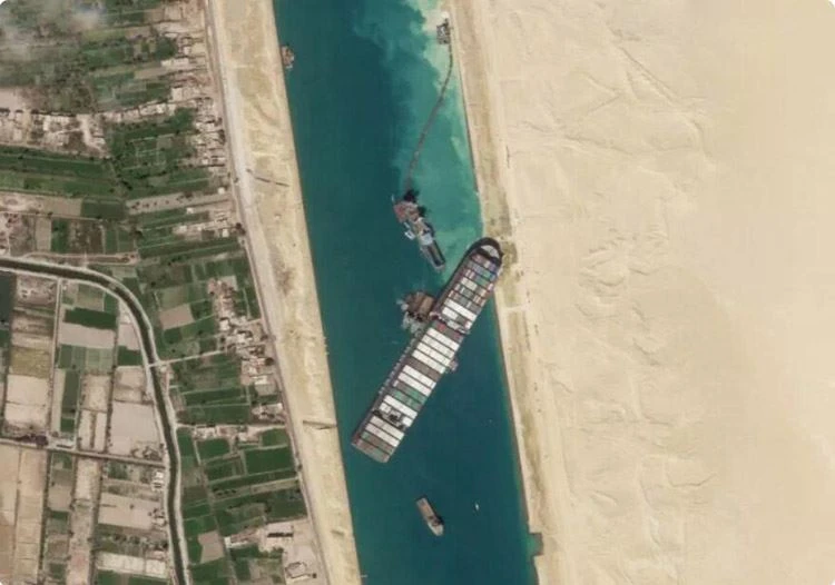 Ship In Suez Canal is Moving Again Ship In Suez Canal is Moving Again