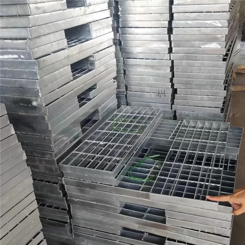 Hot-dip Galvanized Grating Clamps With 3-inch Bolts And Nuts
